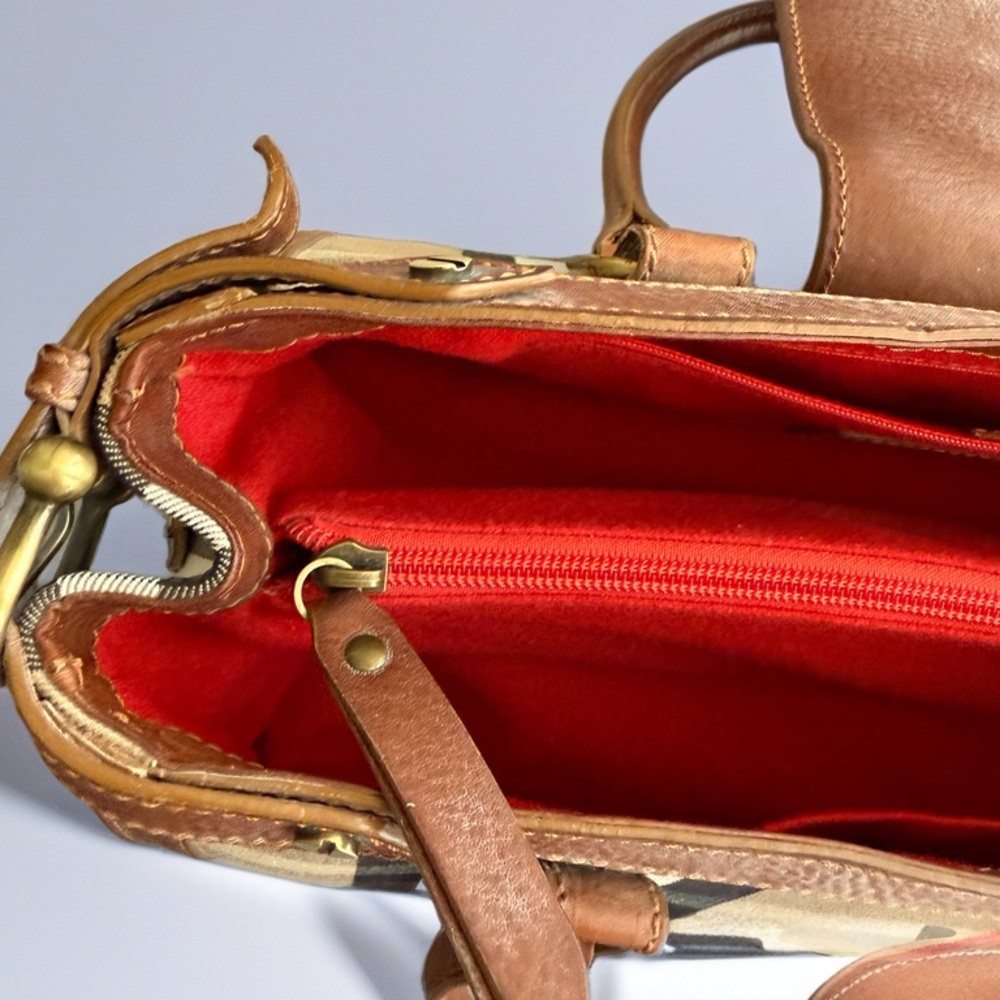Burberry Satchel RARE✨ - Picture 12 of 12